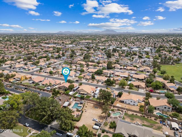 642 E SAGEBRUSH Street, Gilbert, AZ 85296