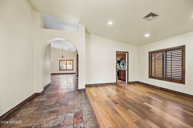642 E SAGEBRUSH Street, Gilbert, AZ 85296