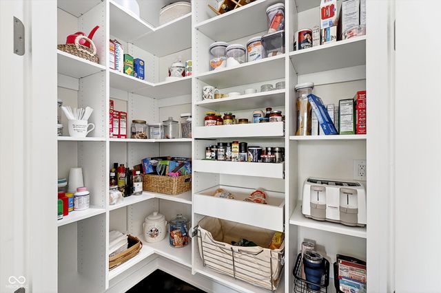 20062 Hampton Park Drive, Westfield, IN 46074