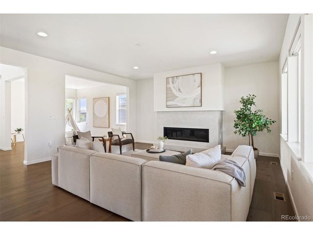 14391 Shasta Daisy Pt, Parker, CO 80134