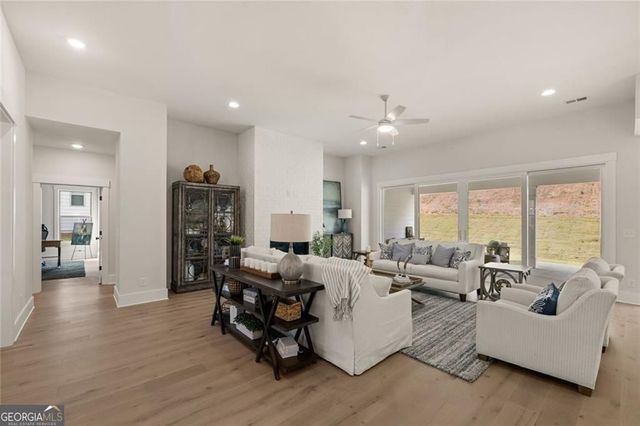 3371 Chosen Boulevard, Snellville, GA 30078