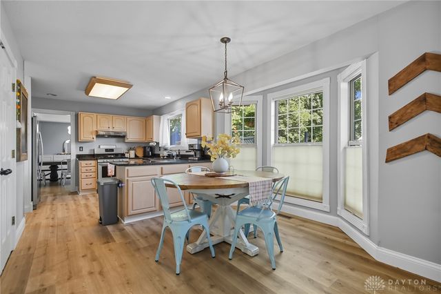 970 Forest Edge Avenue, Springfield, OH 45503