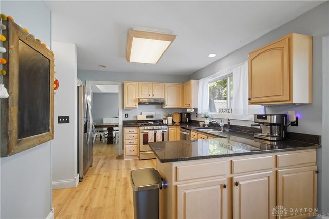 970 Forest Edge Avenue, Springfield, OH 45503