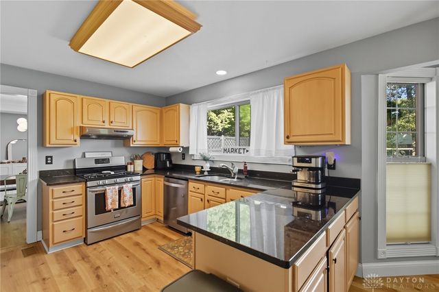 970 Forest Edge Avenue, Springfield, OH 45503