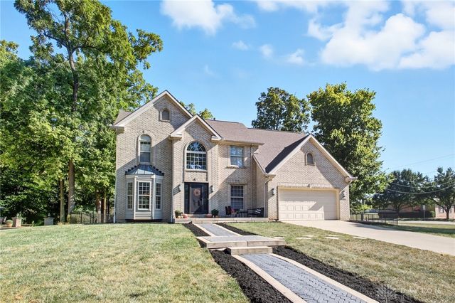 970 Forest Edge Avenue, Springfield, OH 45503