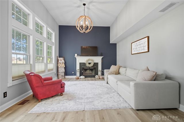 970 Forest Edge Avenue, Springfield, OH 45503