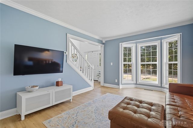 970 Forest Edge Avenue, Springfield, OH 45503