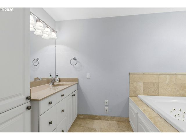 13906 Ne PIPER Rd, Vancouver, WA 98684
