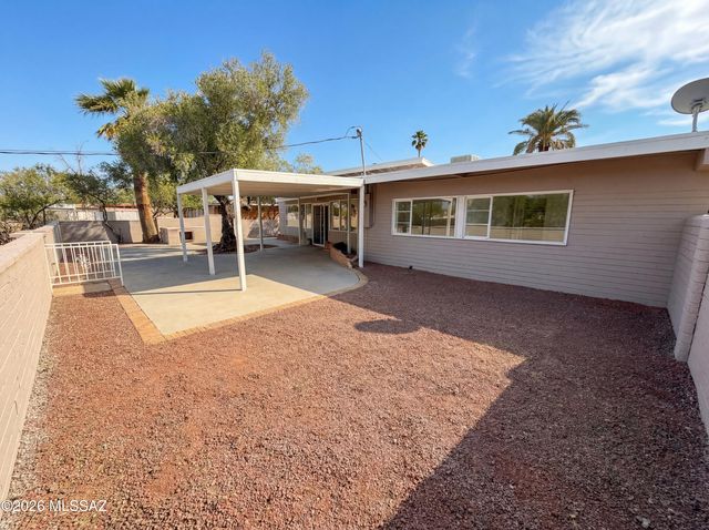 5211 E 20th Street, Tucson, AZ 85711