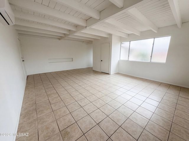 5211 E 20th Street, Tucson, AZ 85711