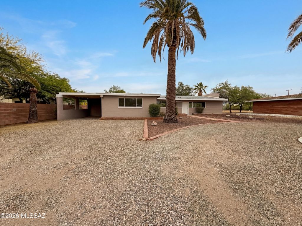 5211 E 20th Street, Tucson, AZ 85711