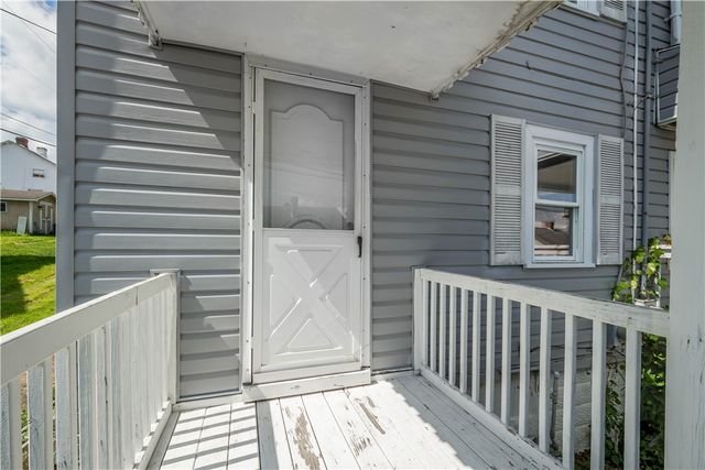 11 Madison Street, Cokeburg, PA 15324