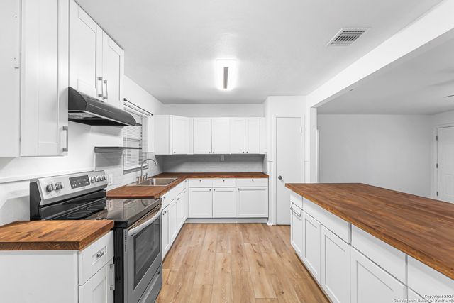 351 Eland, San Antonio, TX 78213