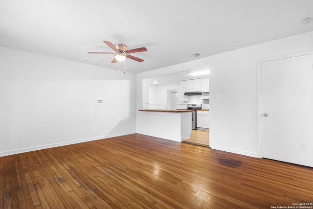 351 Eland, San Antonio, TX 78213