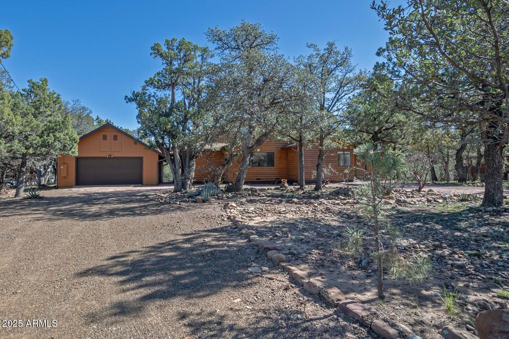 4823 N RIM VIEW Loop, Pine, AZ 85544