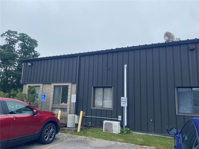 77 Broadcommon Road, Bristol, RI 02809
