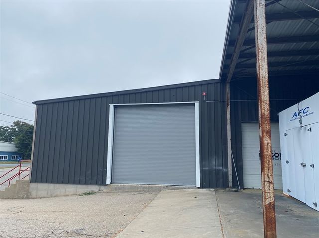 77 Broadcommon Road, Bristol, RI 02809