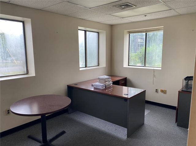 77 Broadcommon Road, Bristol, RI 02809