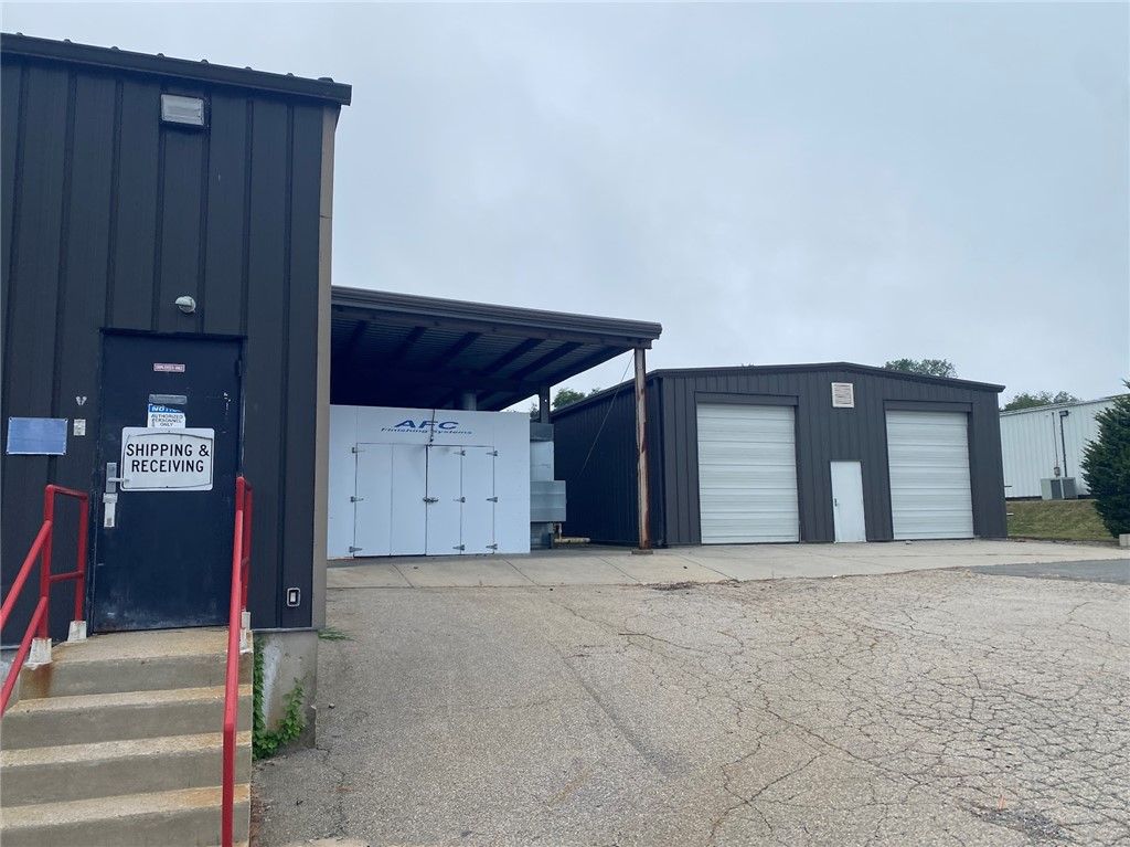 77 Broadcommon Road, Bristol, RI 02809