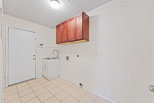 1521 Curtis Lane, Cedar Hill, TX 75104