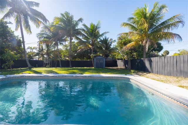 607 Maple Drive, Margate, FL 33063