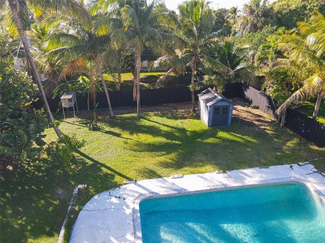 607 Maple Drive, Margate, FL 33063