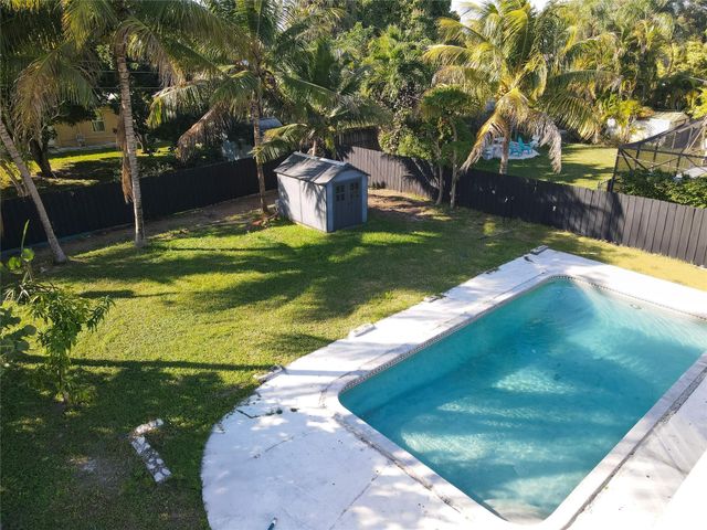 607 Maple Drive, Margate, FL 33063