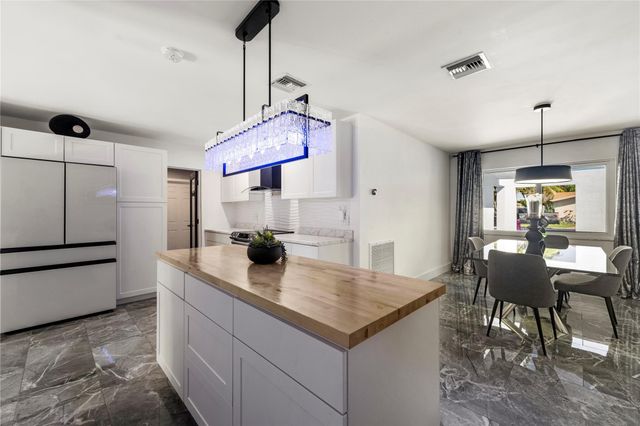 607 Maple Drive, Margate, FL 33063