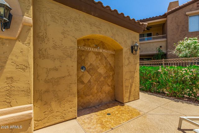 250 W QUEEN CREEK Road 145, Chandler, AZ 85248