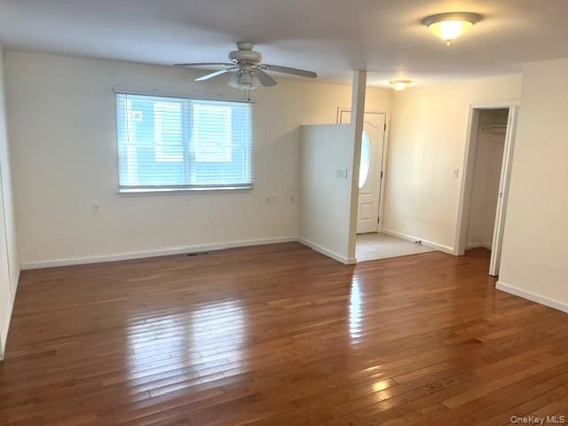 823 E Park Place, Long Beach, NY 11561