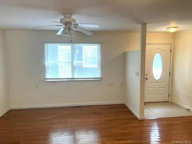 823 E Park Place, Long Beach, NY 11561