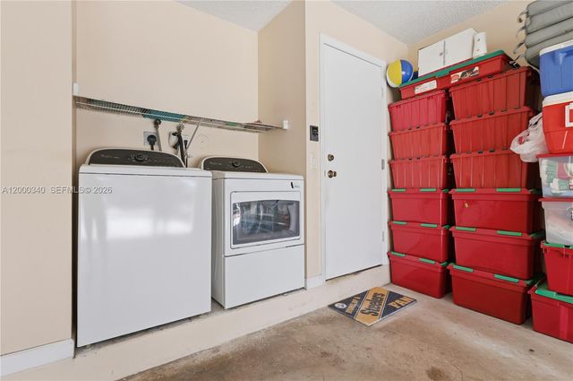 14033 N Cypress Cove Cir, Davie, FL 33325