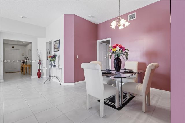 14033 N Cypress Cove Cir, Davie, FL 33325