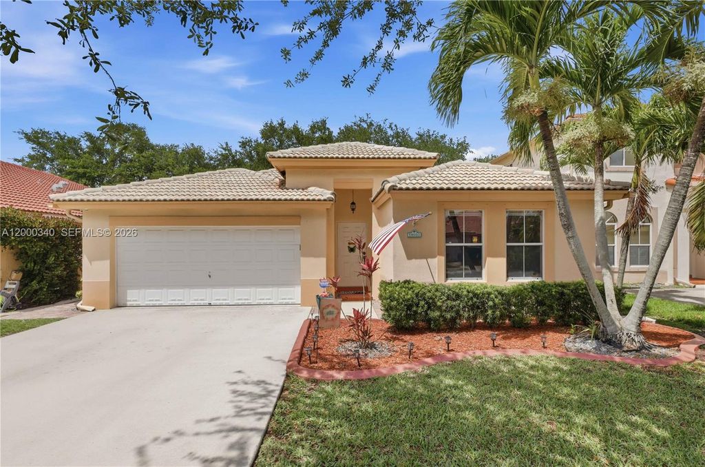 14033 N Cypress Cove Cir, Davie, FL 33325