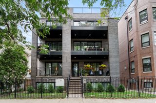 2422 W Lyndale Street 3, Chicago, IL 60647