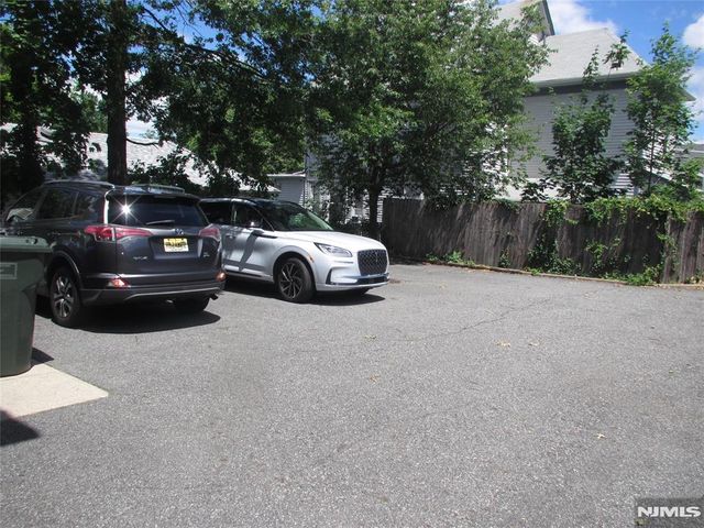23 Highland Cross 1st Fl, Rutherford, NJ 07070
