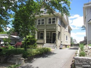 23 Highland Cross 1st Fl, Rutherford, NJ 07070