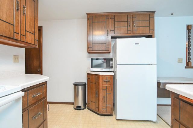 441 MENLO PARK ROAD, Green Bay, WI 54302