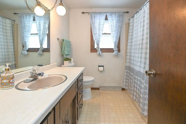 441 MENLO PARK ROAD, Green Bay, WI 54302