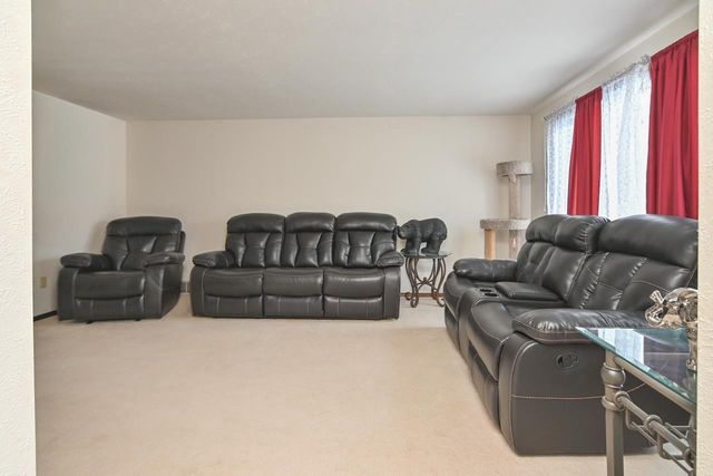 441 MENLO PARK ROAD, Green Bay, WI 54302