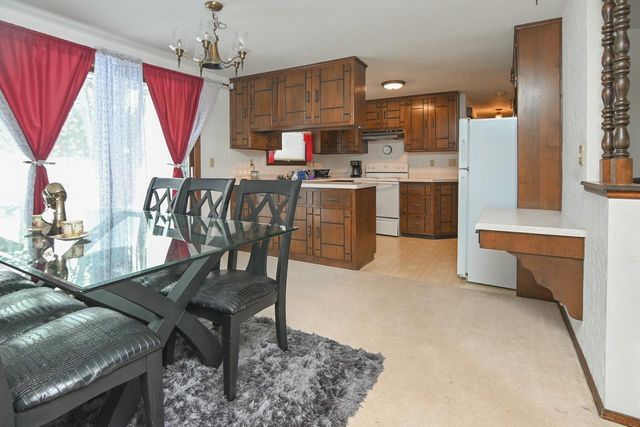 441 MENLO PARK ROAD, Green Bay, WI 54302