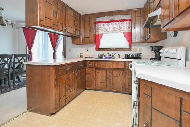 441 MENLO PARK ROAD, Green Bay, WI 54302