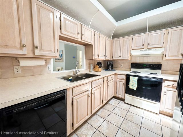 108 Lavender Avenue, Lake Placid, FL 33852