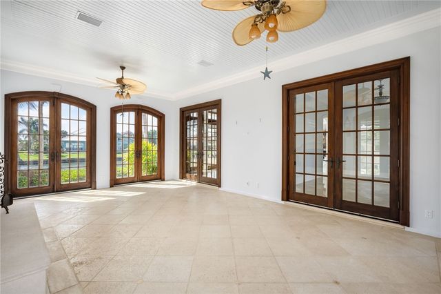 125 Mckee Lane, Vero Beach, FL 32960