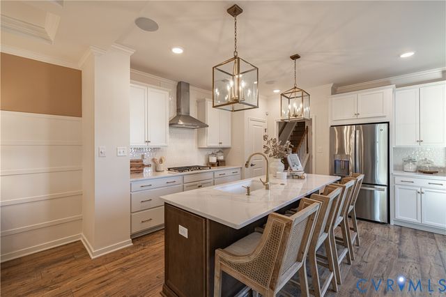 6607 Mayland Ridge Ln, Moseley, VA 23120