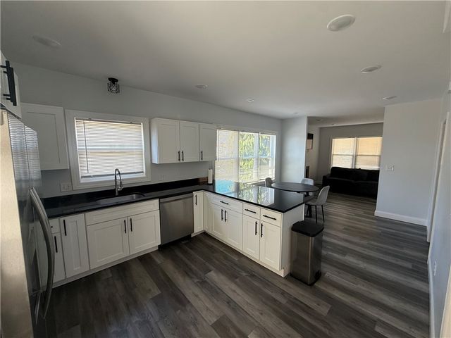 1076 Plainfield Street, Johnston, RI 02919