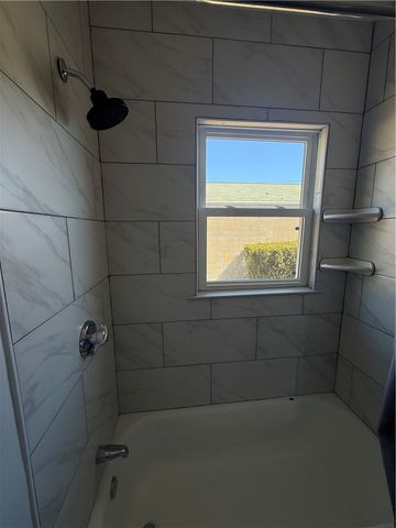 1076 Plainfield Street, Johnston, RI 02919