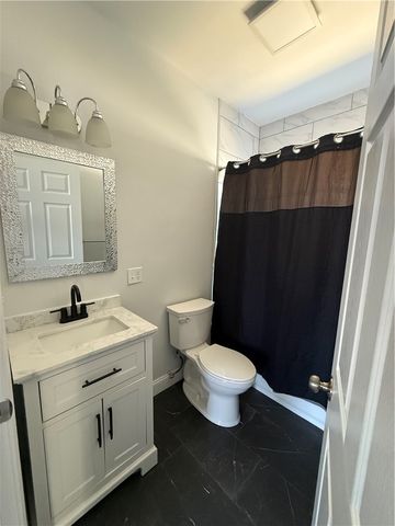 1076 Plainfield Street, Johnston, RI 02919