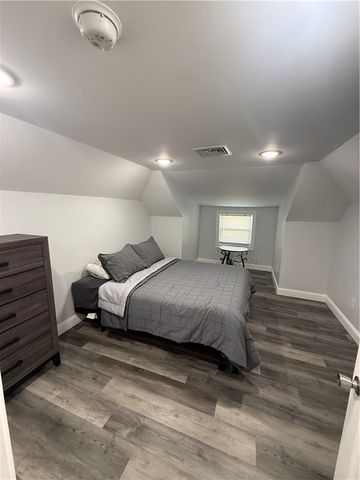 1076 Plainfield Street, Johnston, RI 02919