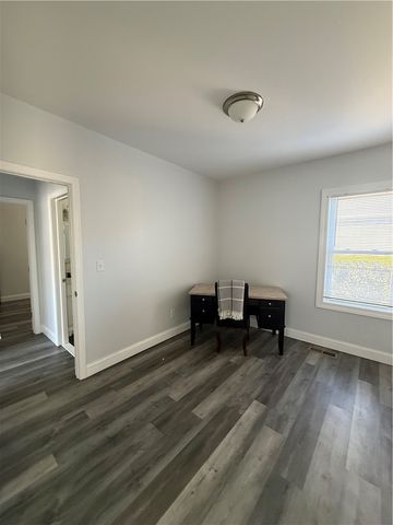 1076 Plainfield Street, Johnston, RI 02919